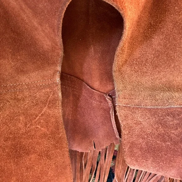 Vintage 60s 70s 80s Boho Hippie Brown Fringe Suede Vest Size S/XS - Picture 9 of 11